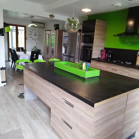 Agréable maison de campagne Le Mesnil-Theribus Esterno foto