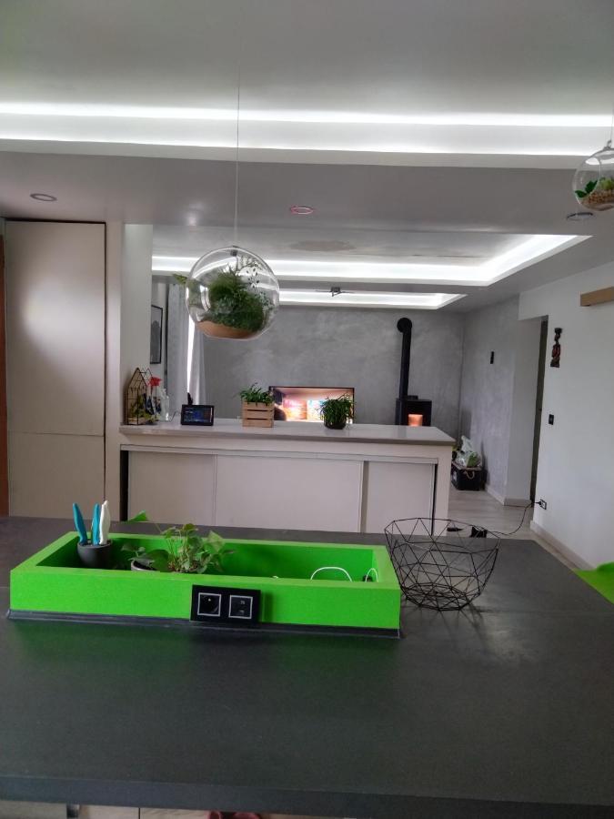 Agréable maison de campagne Le Mesnil-Theribus Esterno foto