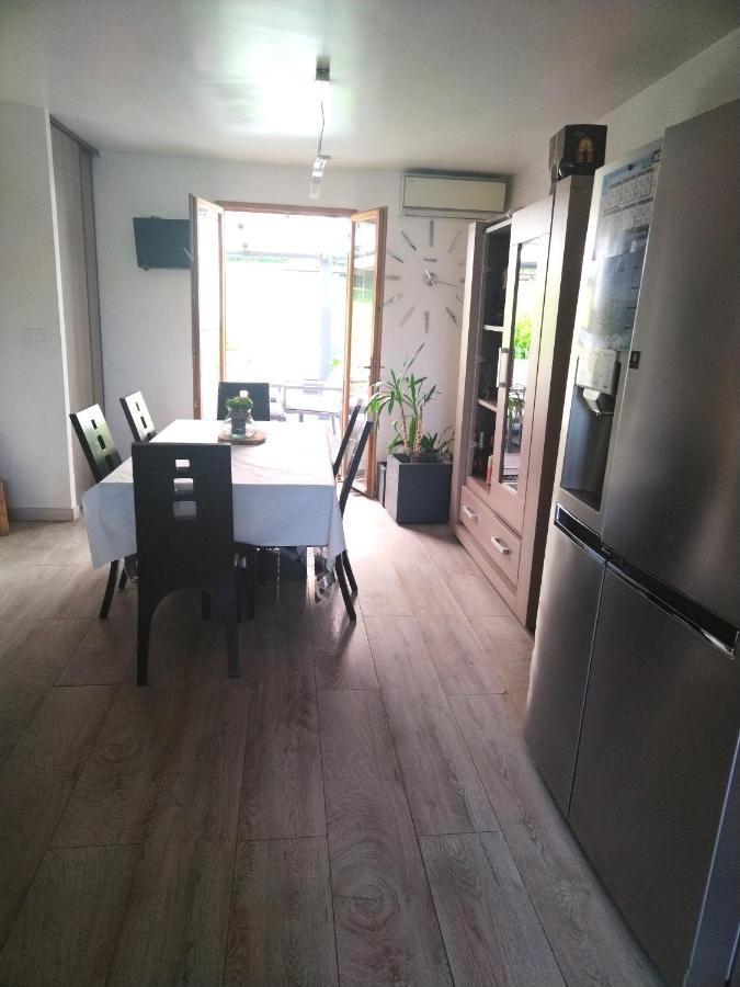 Agréable maison de campagne Le Mesnil-Theribus Esterno foto